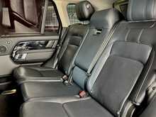 Land Rover Range Rover P400e Vogue SE 