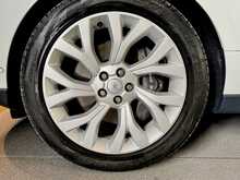 Land Rover Range Rover P400e Vogue SE 