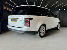 Land Rover Range Rover P400e Vogue SE 