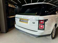 Land Rover Range Rover P400e Vogue SE 
