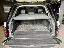 Land Rover Range Rover P400e Vogue SE 
