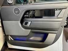 Land Rover Range Rover P400e Vogue SE 