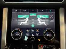 Land Rover Range Rover P400e Vogue SE 