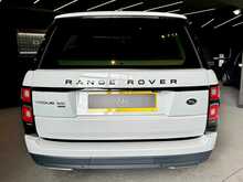 Land Rover Range Rover P400e Vogue SE