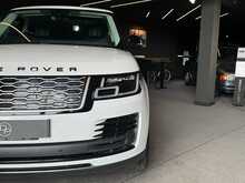 Land Rover Range Rover P400e Vogue SE