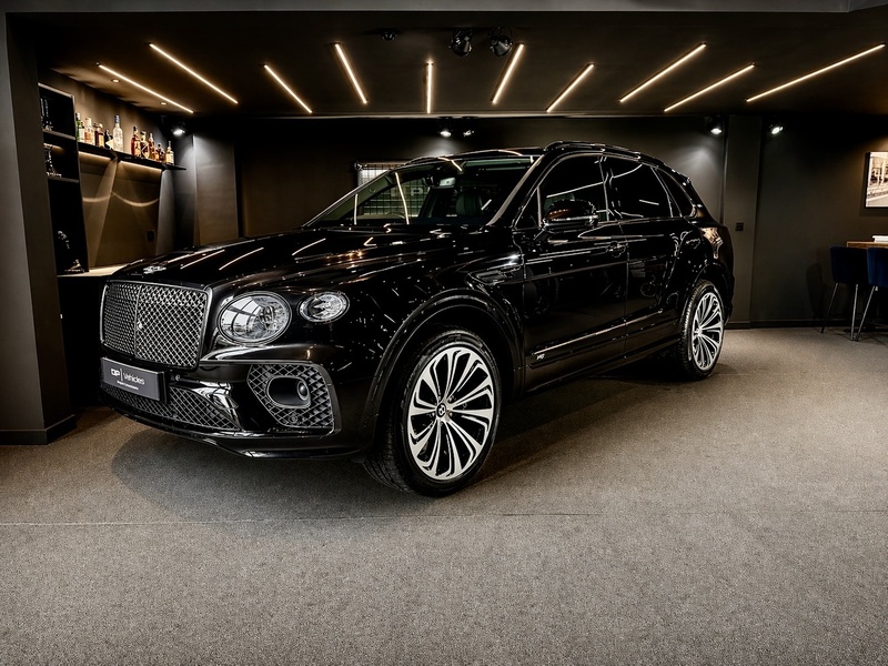 4.0 V8 SUV 5dr Petrol Auto 4WD Euro 6 (s/s) (550 ps)