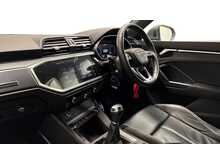 Audi Q3 TFSI CoD S line 