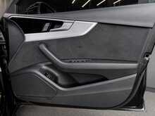 Audi e-tron S 