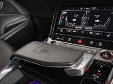 Audi e-tron S 