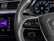 Audi e-tron S 