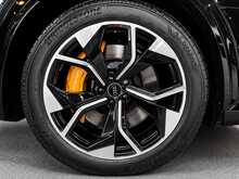 Audi e-tron S 