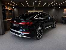 Audi e-tron S 