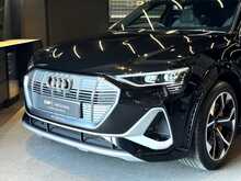 Audi e-tron S 