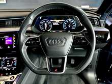 Audi e-tron S 
