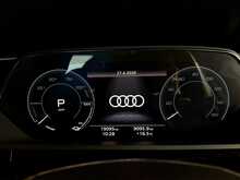 Audi e-tron S 