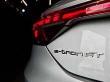 Audi e-tron GT  