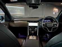 Land Rover Discovery Sport P300e R-Dynamic SE
