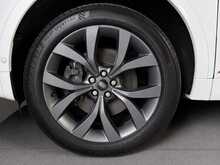 Land Rover Discovery Sport P300e R-Dynamic SE