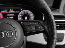 Audi A4 Avant TFSI S line