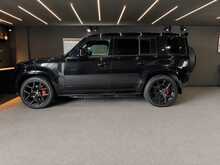 Land Rover Defender 110 i6 X 