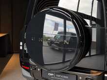 Land Rover Defender 110 i6 X 