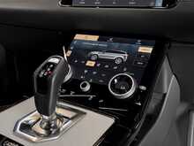 Land Rover Range Rover Evoque P300e Autobiography 