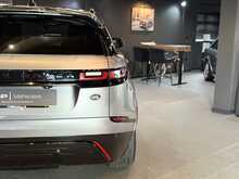 Land Rover Range Rover Velar D200 MHEV R-Dynamic HSE 