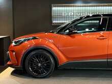 Toyota C-HR VVT-h Orange Edition 