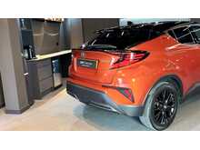 Toyota C-HR VVT-h Orange Edition 