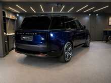 Land Rover Range Rover D300 MHEV SE 