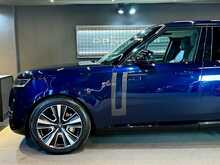 Land Rover Range Rover D300 MHEV SE 