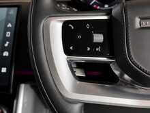 Land Rover Range Rover D300 MHEV SE 
