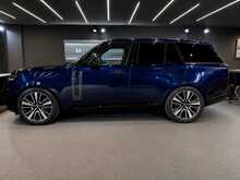 Land Rover Range Rover D300 MHEV SE 