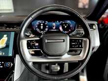 Land Rover Range Rover D300 MHEV SE 