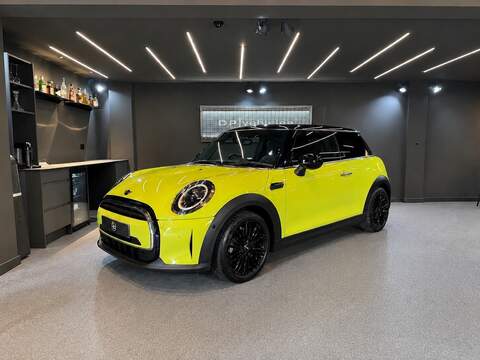1.5 Cooper Exclusive Hatchback 3dr Petrol Steptronic Euro 6 (s/s) (136 ps)
