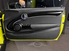 MINI Hatch Cooper Exclusive 
