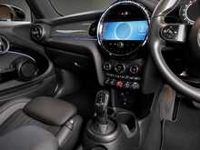 MINI Hatch Cooper Exclusive 