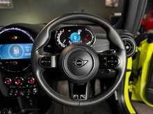 MINI Hatch Cooper Exclusive 