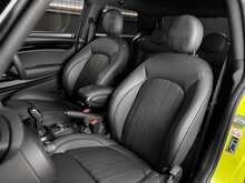 MINI Hatch Cooper Exclusive 
