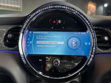 MINI Hatch Cooper Exclusive 