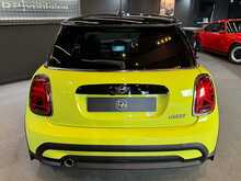 MINI Hatch Cooper Exclusive 