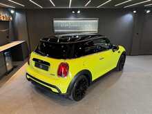 MINI Hatch Cooper Exclusive 