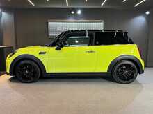 MINI Hatch Cooper Exclusive 