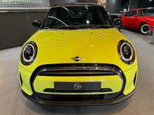 MINI Hatch Cooper Exclusive 