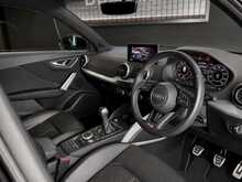 Audi Q2 TFSI CoD S line 