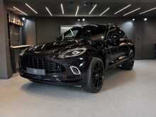 Aston Martin DBX V8