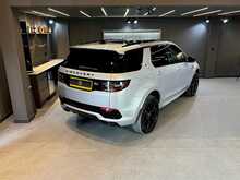 Land Rover Discovery Sport P300e Urban Edition 