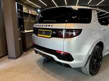 Land Rover Discovery Sport P300e Urban Edition 