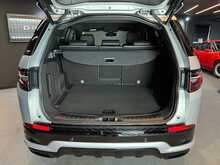 Land Rover Discovery Sport P300e Urban Edition 