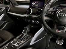Audi Q2 TFSI CoD S line 